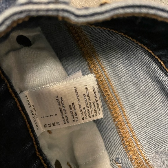 American Eagle Shorts - Picture 2 of 3